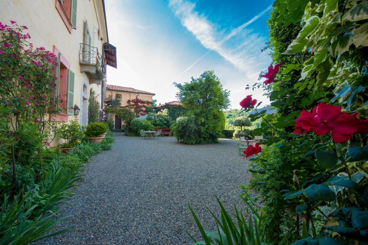 Castello Di Strambinello Bed and Breakfast Exteriör bild