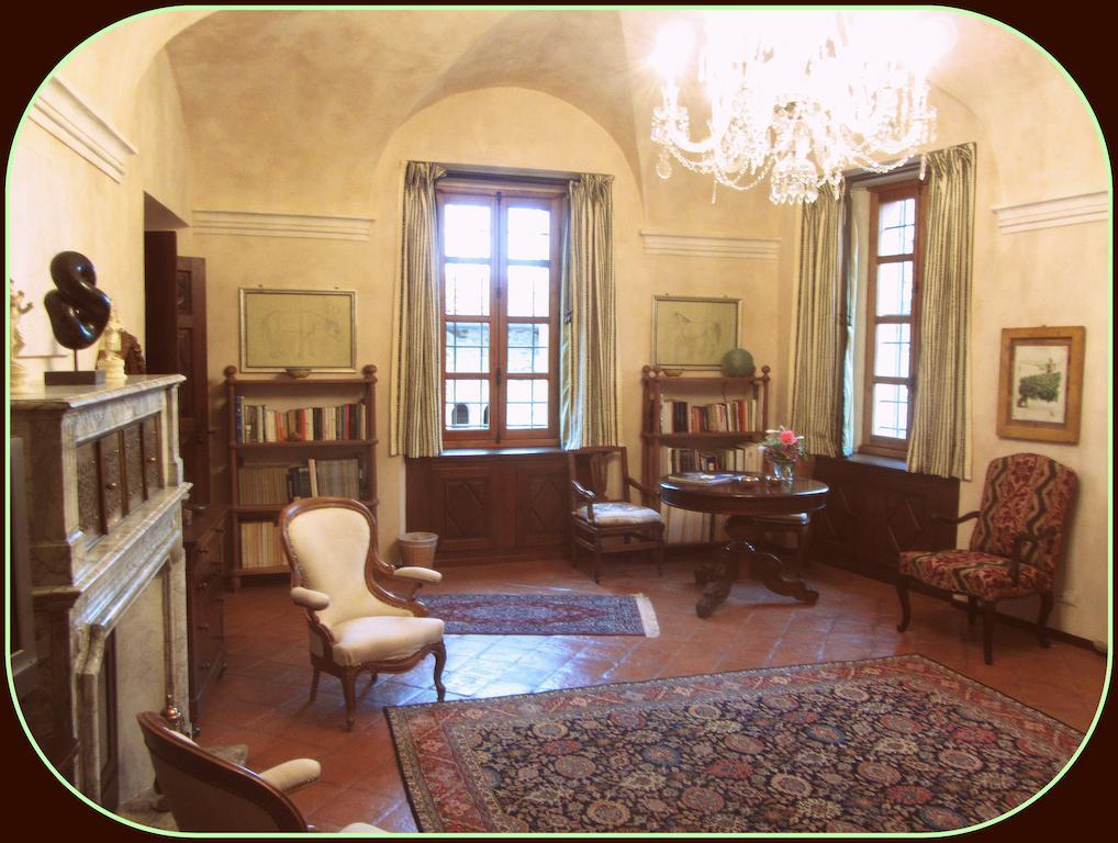 Castello Di Strambinello Bed and Breakfast Rum bild